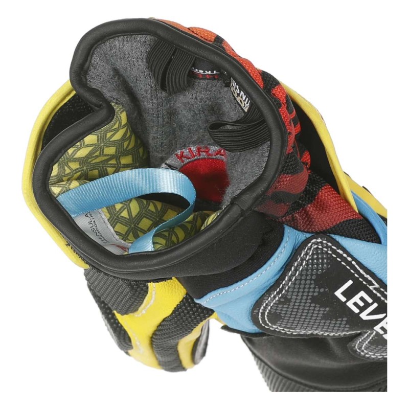 LEVEL Level World Cup Mittens